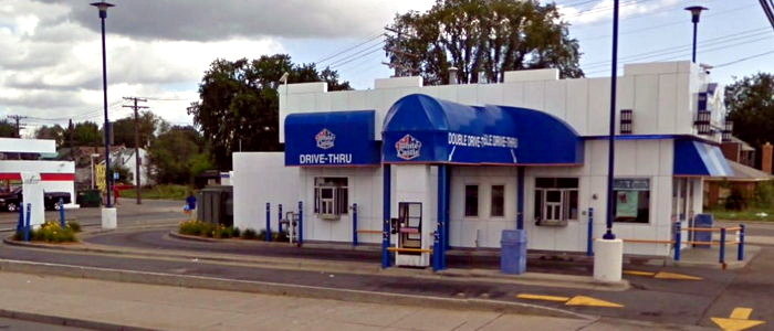 White Castle - Detroit - 14401 Harper Ave (newer photo)